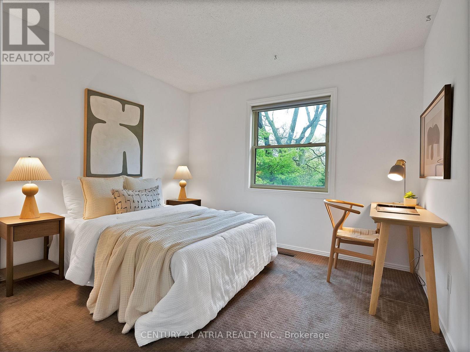 21 Longbow Square, Toronto, ON - Indoor Photo Showing Bedroom