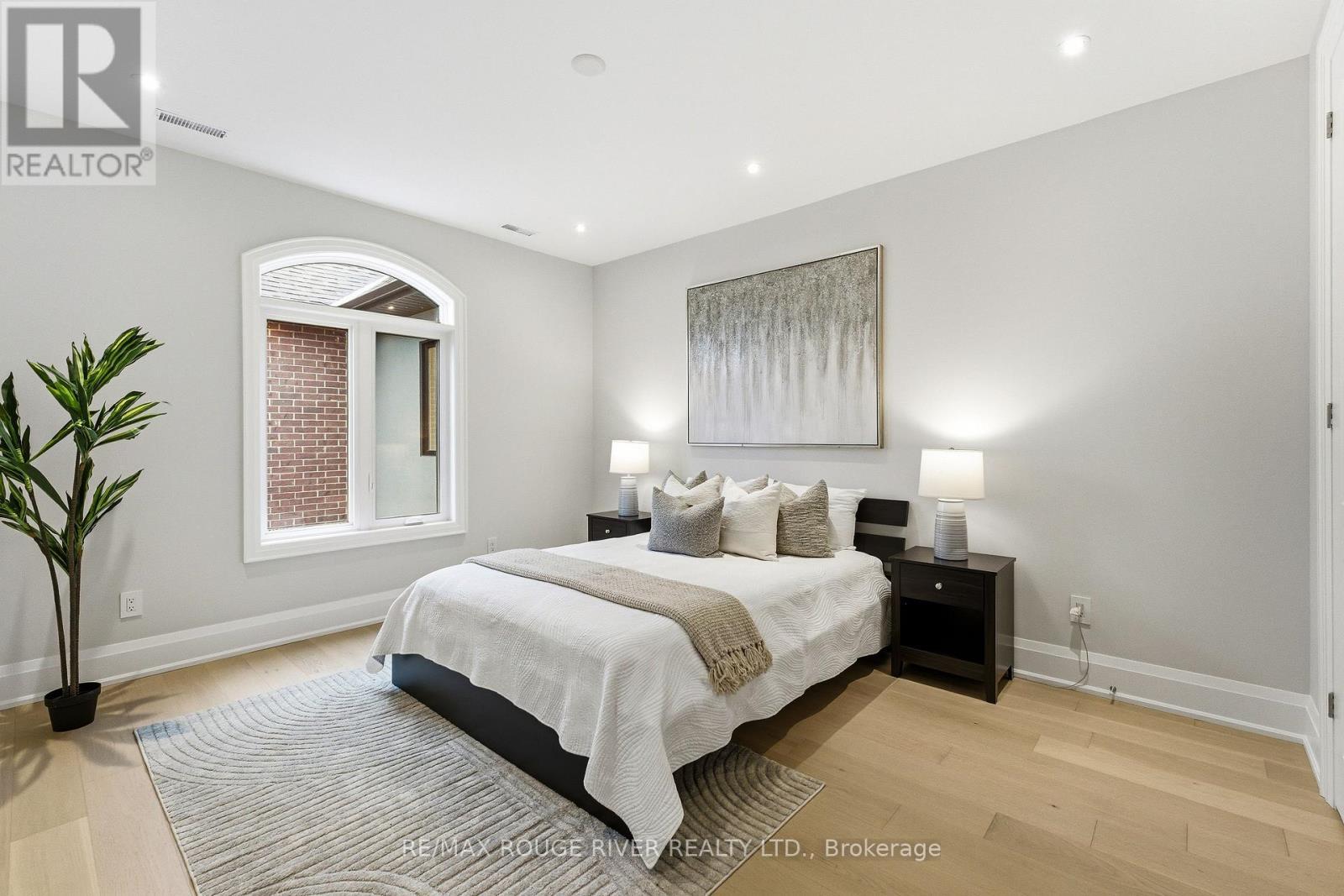 1411 Old Forest Road, Pickering, ON - Indoor Photo Showing Bedroom