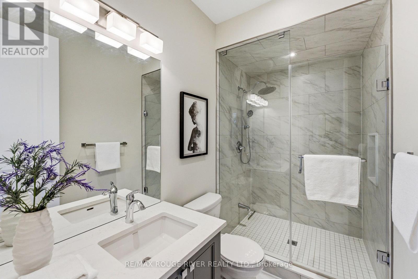 1411 Old Forest Road, Pickering, ON - Indoor Photo Showing Bathroom