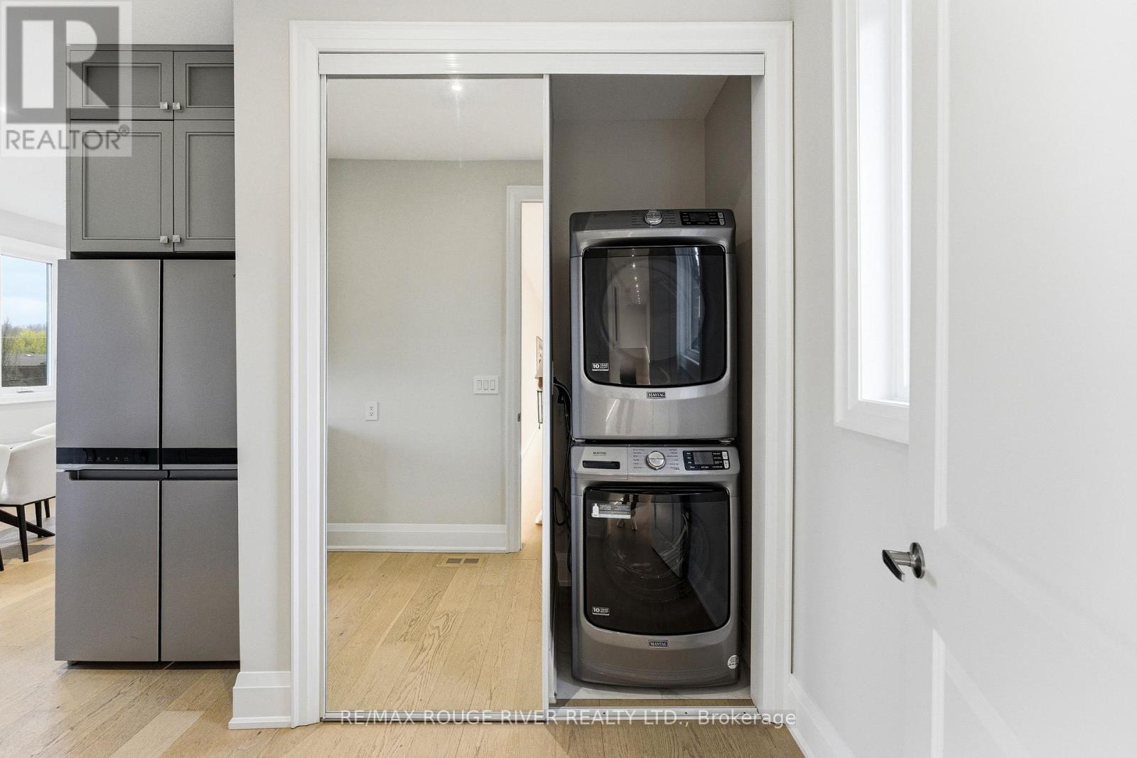 1411 Old Forest Road, Pickering, ON - Indoor Photo Showing Laundry Room