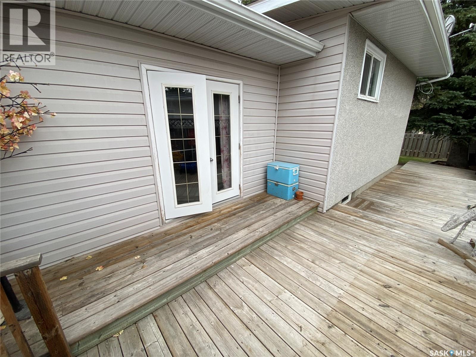 2 544 Circlebrooke Drive, Yorkton, SK - Outdoor With Deck Patio Veranda With Exterior