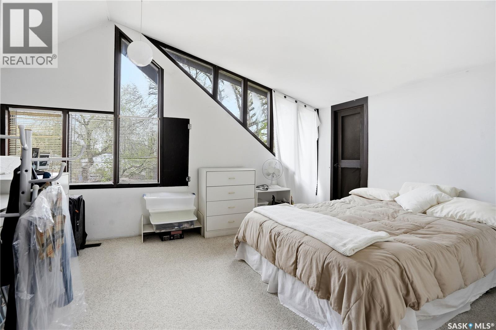 160 Leopold Crescent, Regina, SK - Indoor Photo Showing Bedroom