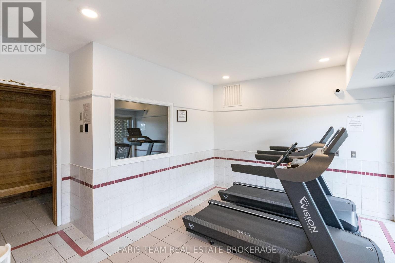 6 Pheasant Trail, Barrie, ON - Indoor