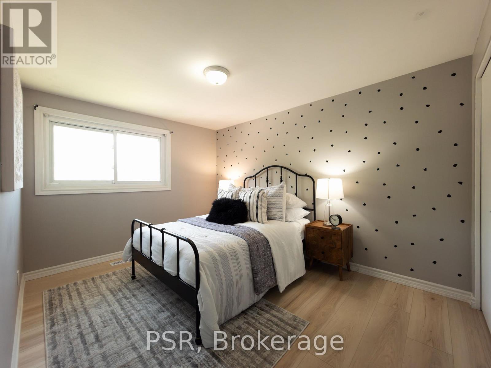 11 Elmsdale Drive, Kitchener, ON - Indoor Photo Showing Bedroom
