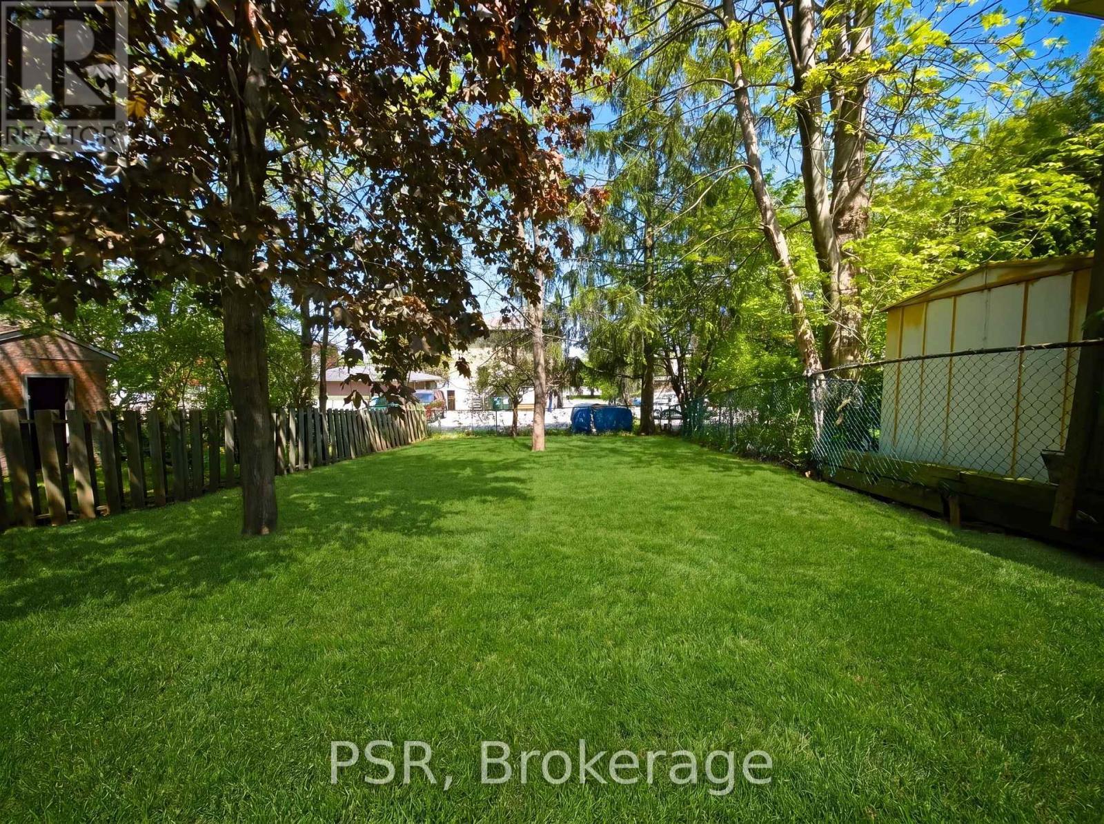 11 Elmsdale Drive, Kitchener, ON - Outdoor