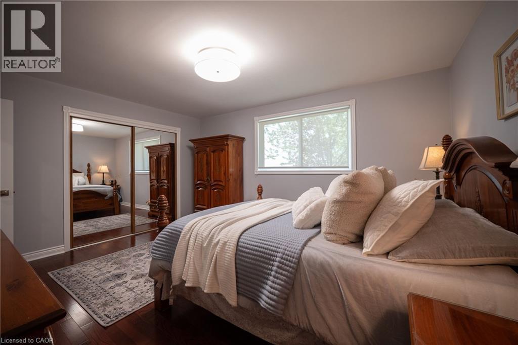 1613 Haldibrook Road, Haldimand County, ON - Indoor Photo Showing Bedroom