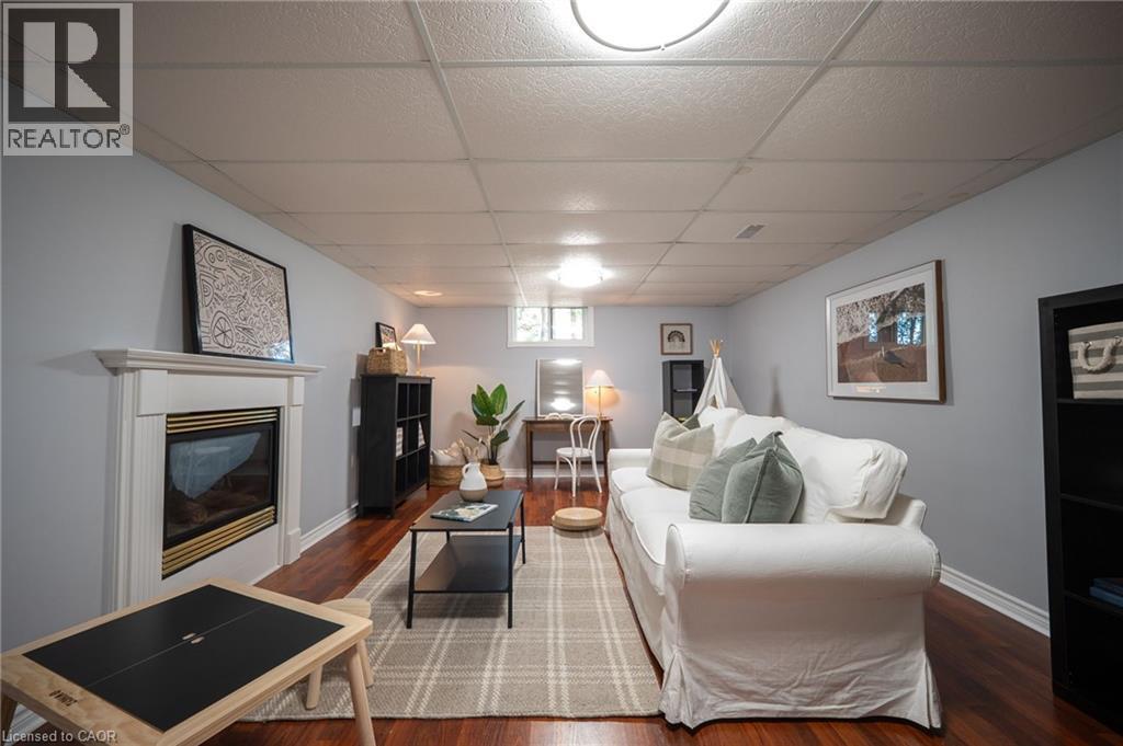 1613 Haldibrook Road, Haldimand County, ON - Indoor With Fireplace