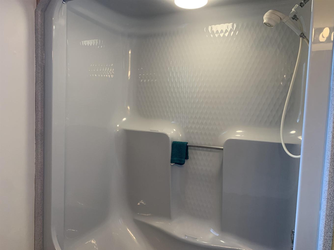 3165-20Th Side Road, Thunder Bay, ON - Indoor Photo Showing Bathroom