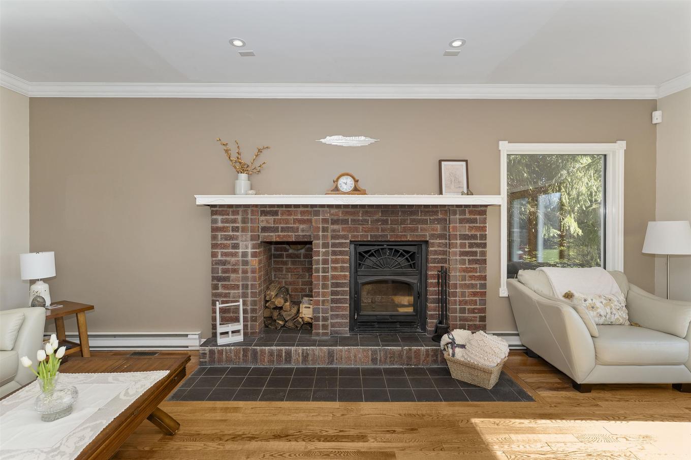 26 Margaret St S, Neebing, ON