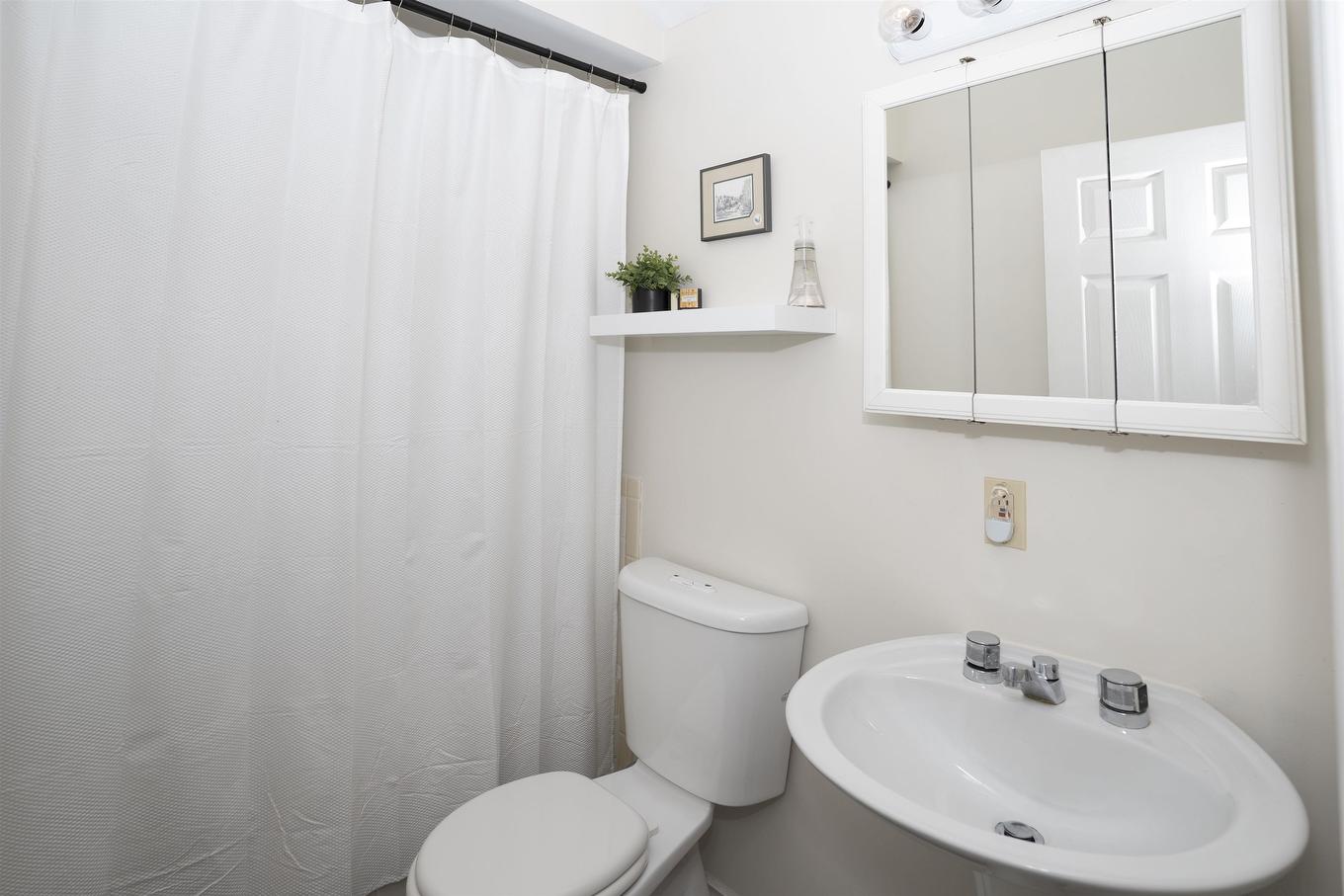 26 Margaret St S, Neebing, ON