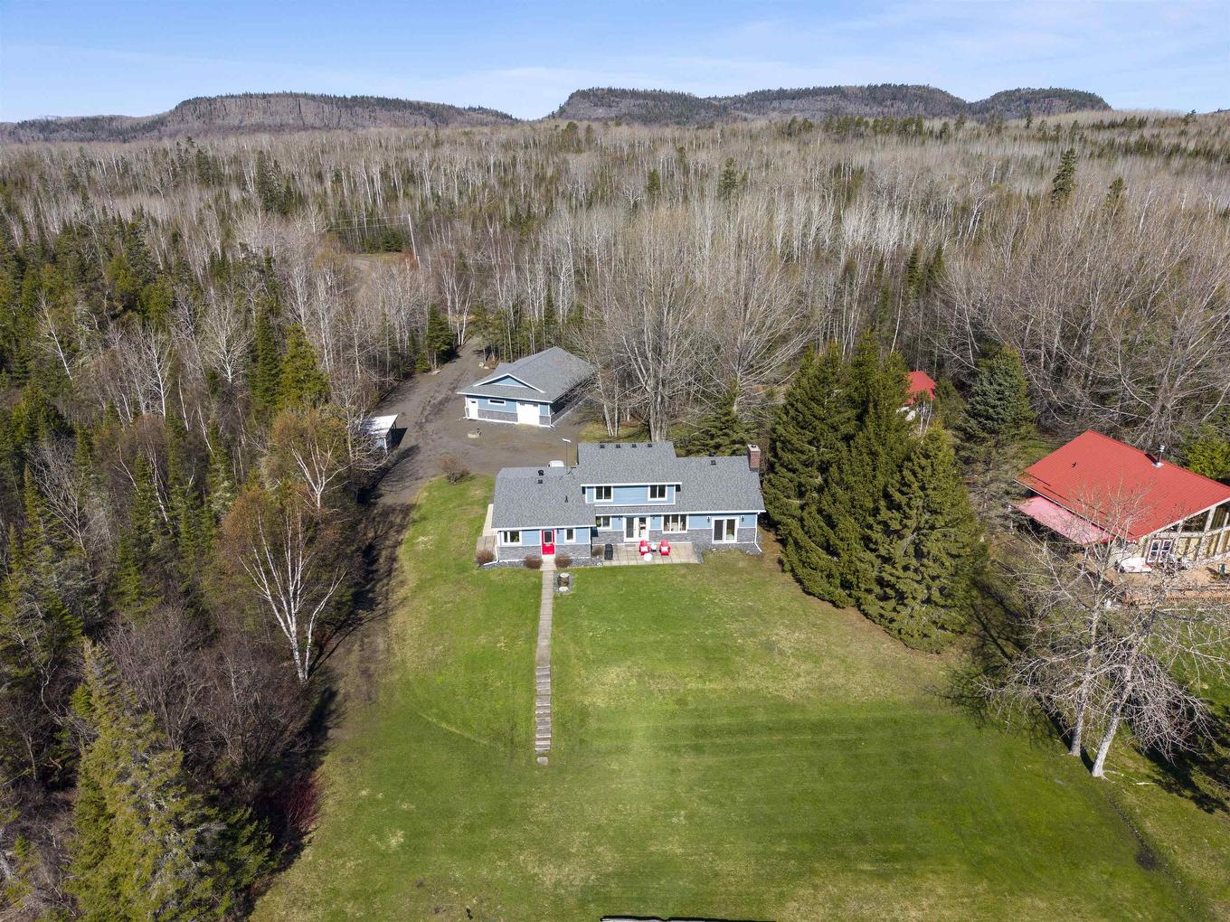 26 Margaret St S, Neebing, ON