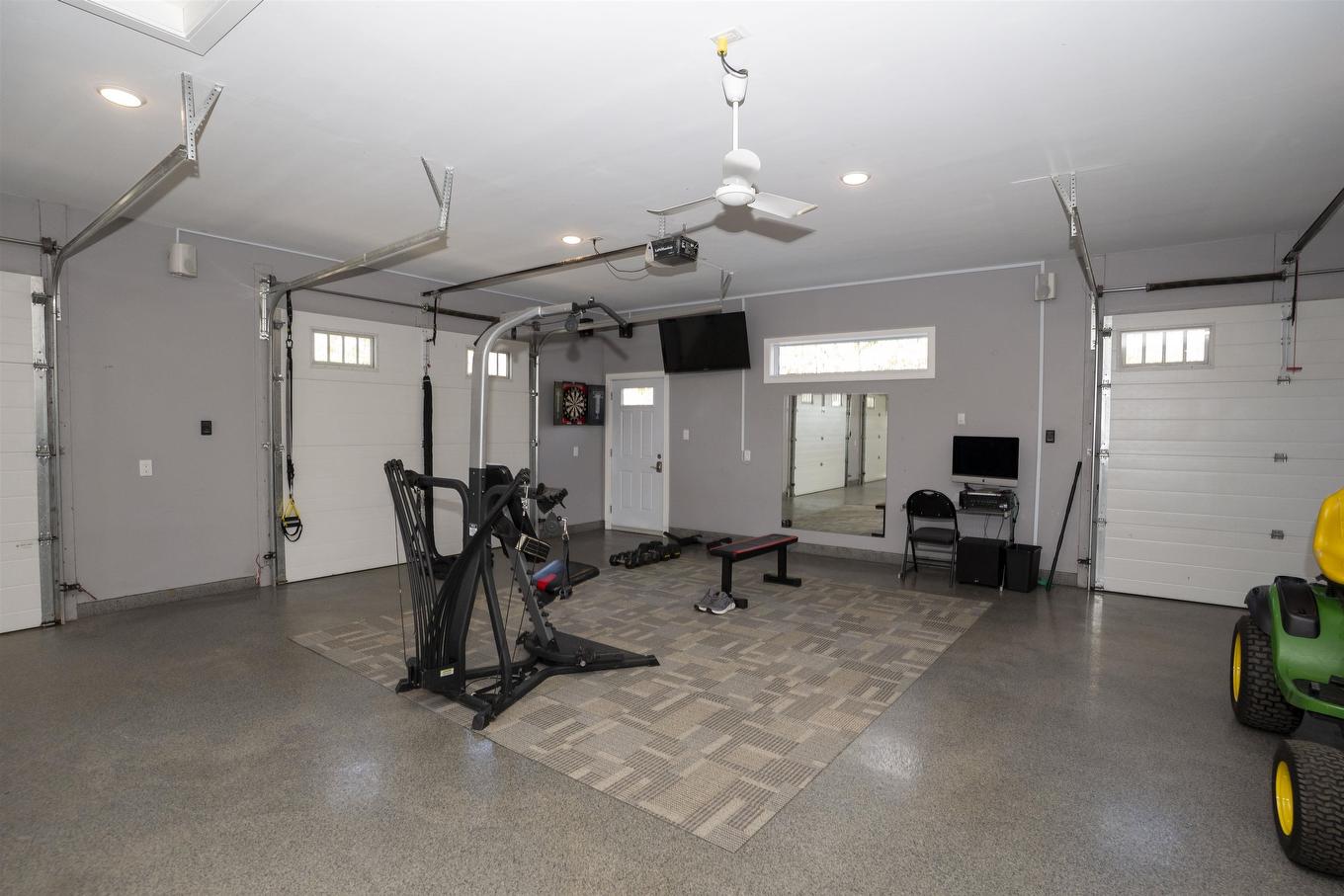 26 Margaret St S, Neebing, ON