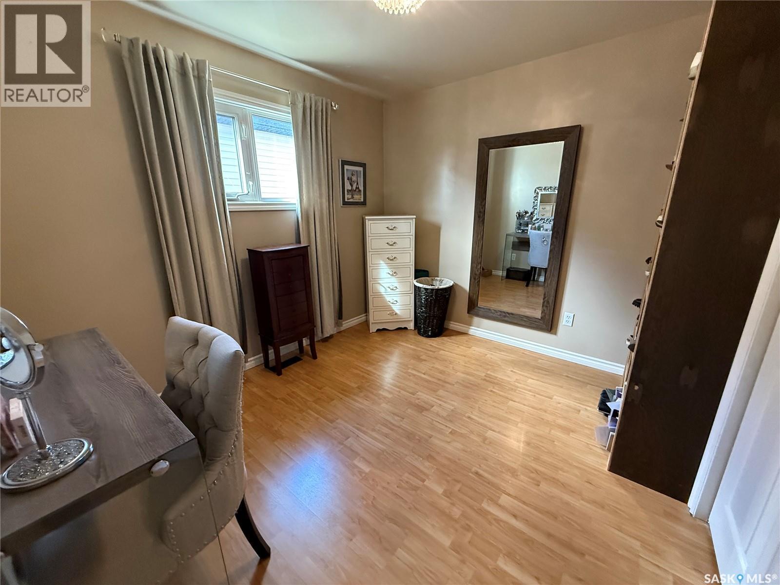 1009 First Street, Estevan, SK - Indoor
