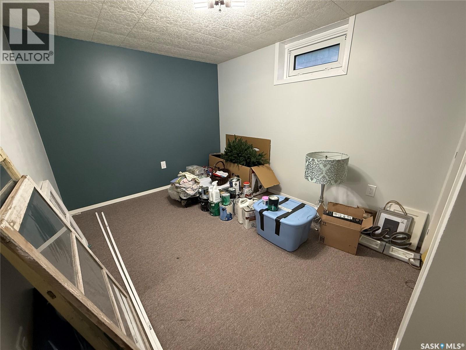 1009 First Street, Estevan, SK - Indoor Photo Showing Other Room