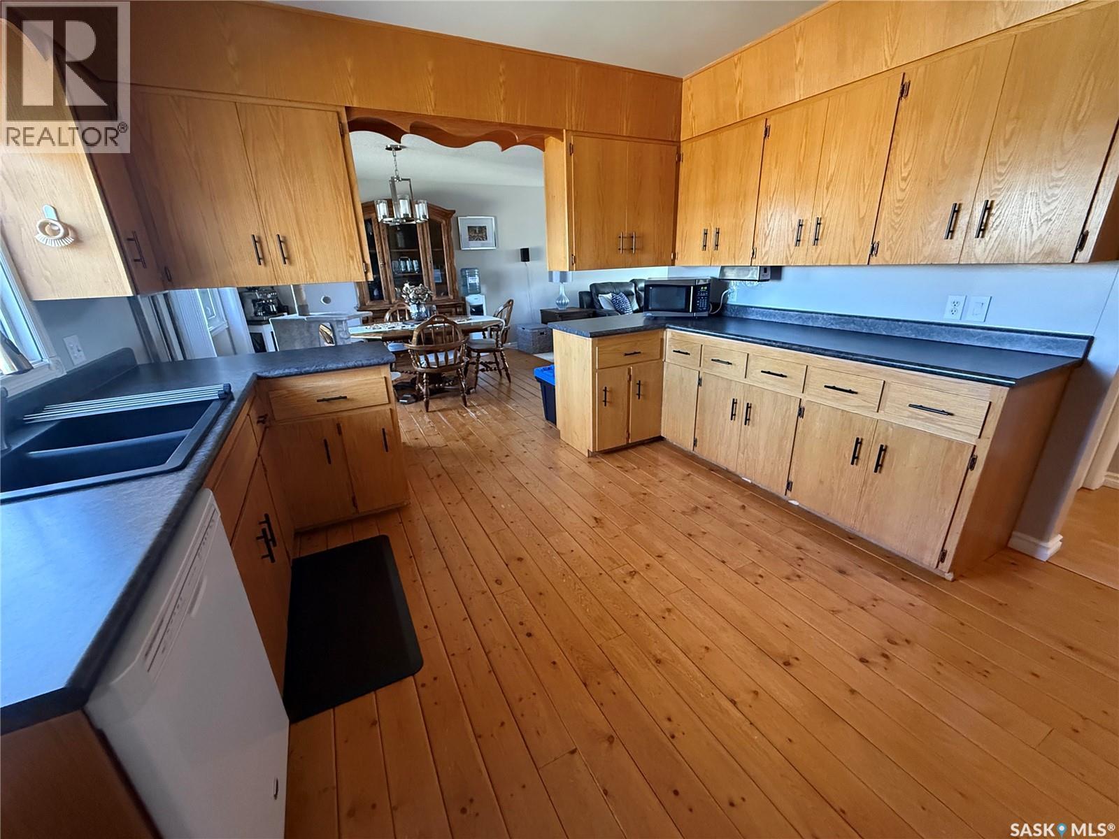 1009 First Street, Estevan, SK - Indoor Photo Showing Kitchen With Double Sink