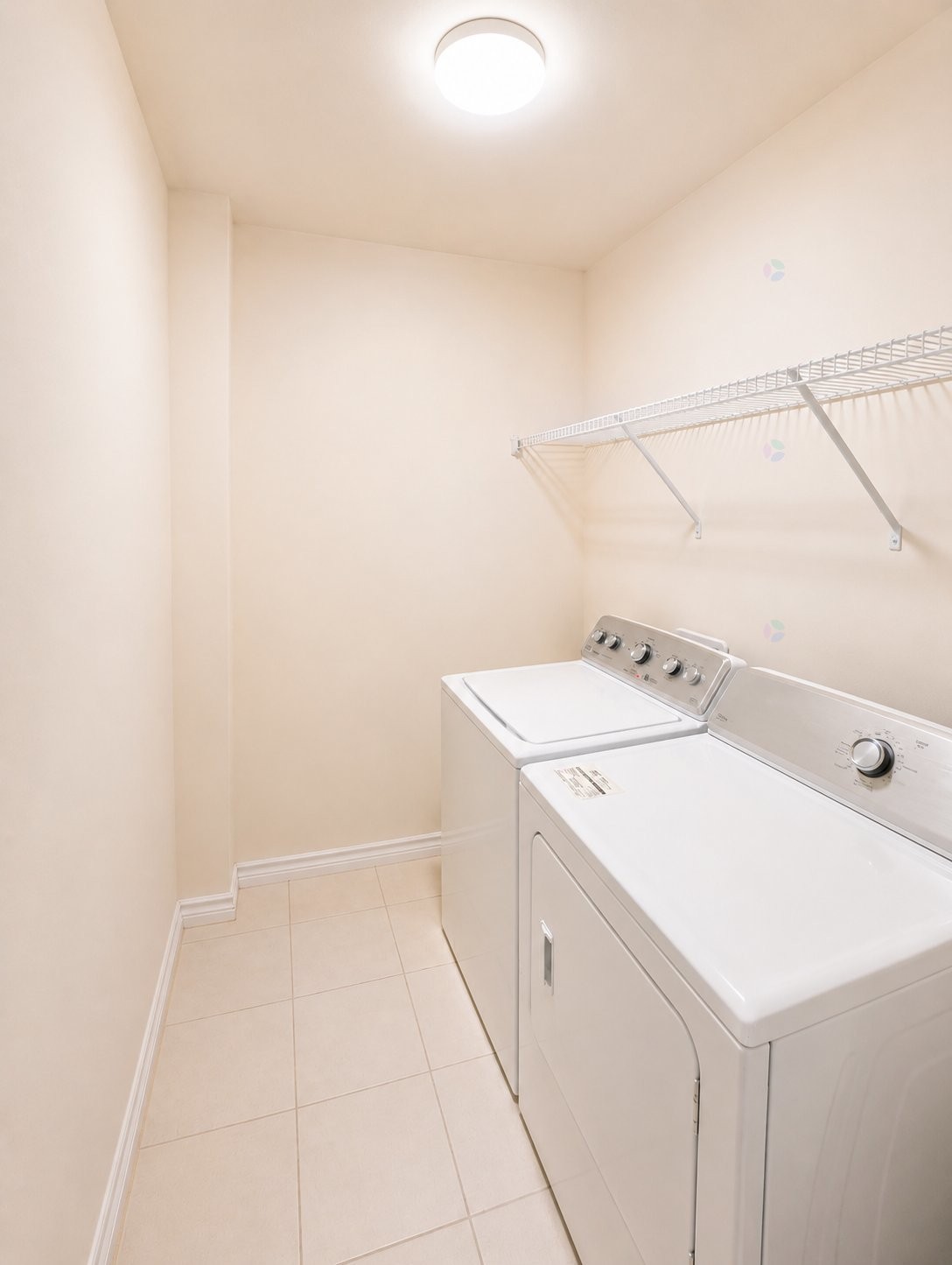 Laundry - 100 Rue De La Maçonnerie, Châteauguay, QC - Indoor Photo Showing Laundry Room