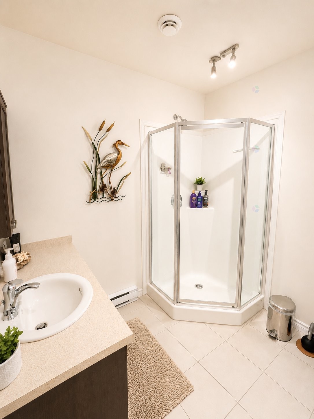 Bathroom - 100 Rue De La Maçonnerie, Châteauguay, QC - Indoor Photo Showing Bathroom