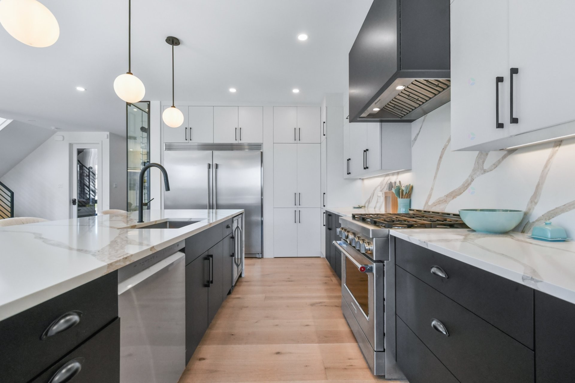 Cuisine - 726 Rue John-Murphy, Saint-Lin/Laurentides, QC - Indoor Photo Showing Kitchen With Upgraded Kitchen