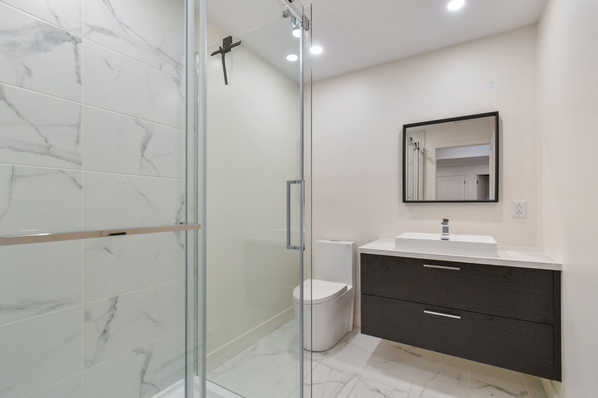 Salle de bains - 726 Rue John-Murphy, Saint-Lin/Laurentides, QC - Indoor Photo Showing Bathroom