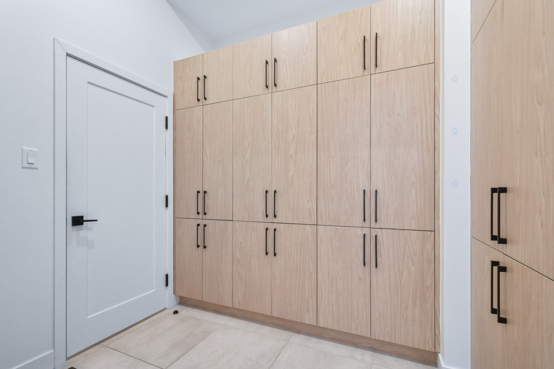 Hall d'entrée/Vestibule - 726 Rue John-Murphy, Saint-Lin/Laurentides, QC - Indoor Photo Showing Other Room