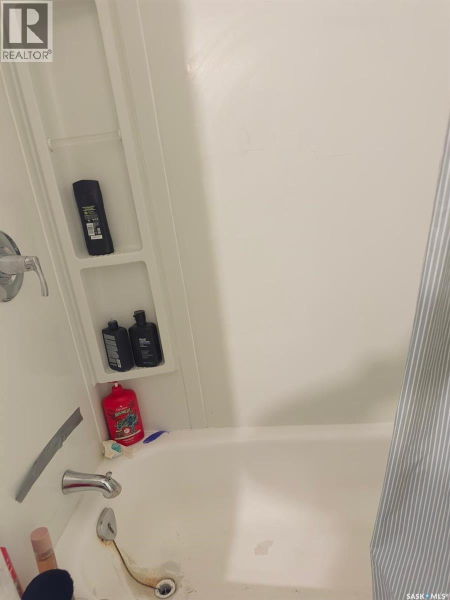 1607 Acadia Drive, Saskatoon, SK - Indoor