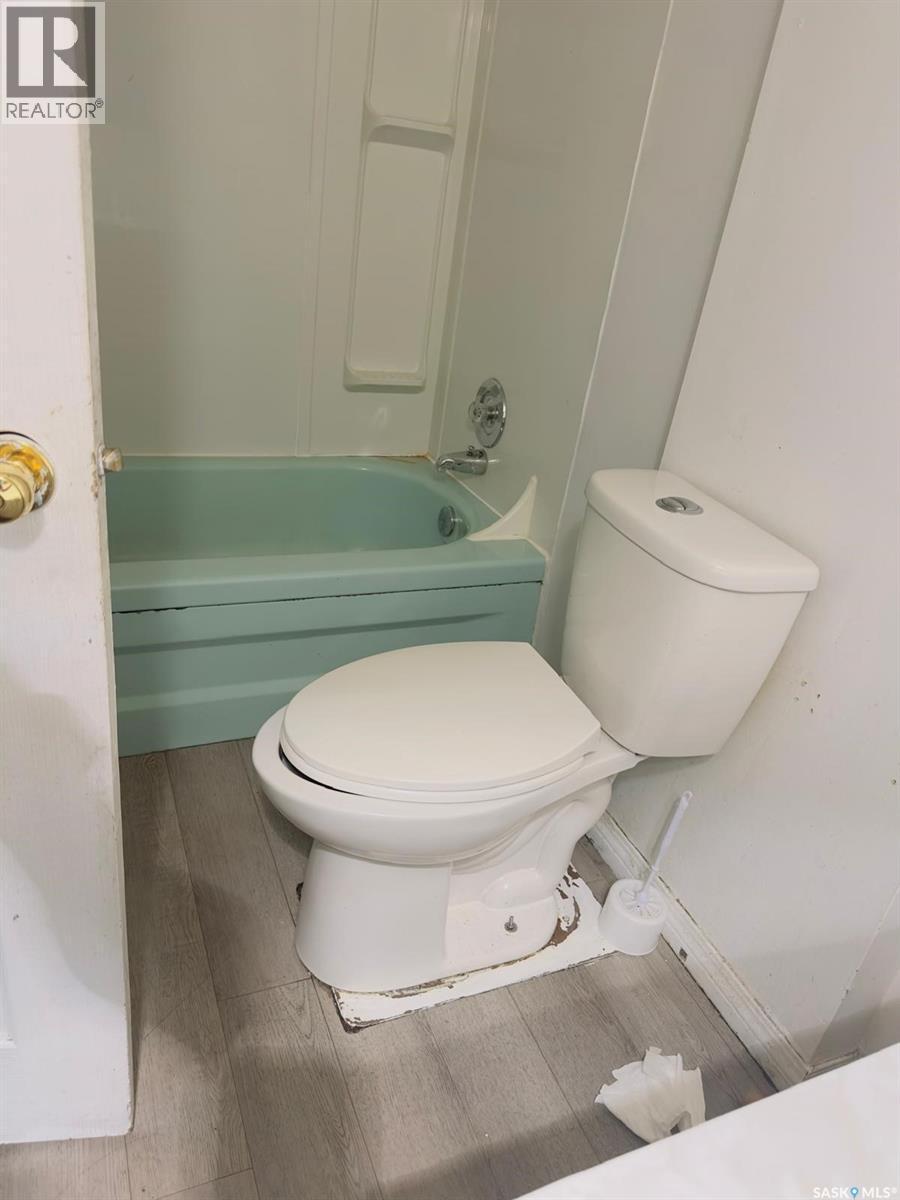 1607 Acadia Drive, Saskatoon, SK - Indoor Photo Showing Bathroom