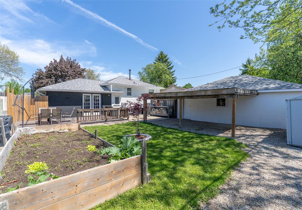 1081 Laurier Crescent, Sarnia, ON