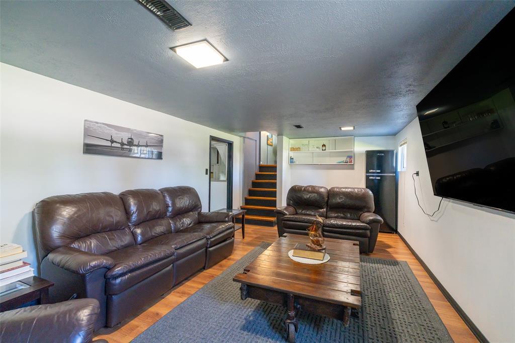 1081 Laurier Crescent, Sarnia, ON