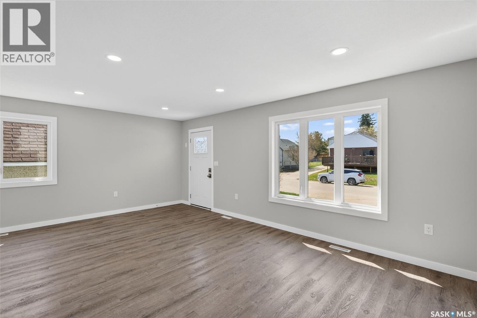 546 21St Street E, Prince Albert, SK - Indoor Photo Showing Other Room