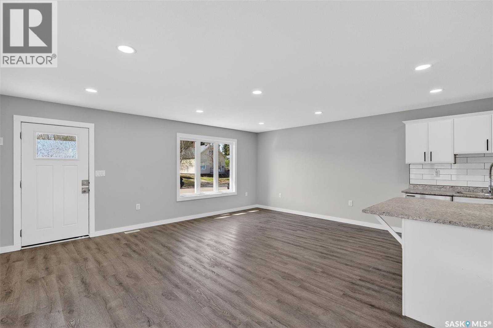 546 21St Street E, Prince Albert, SK - Indoor Photo Showing Other Room