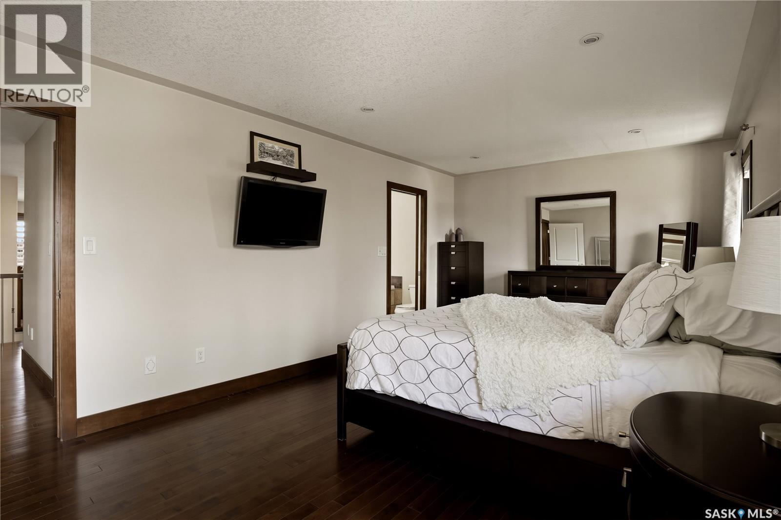8034 Fairways West Drive, Regina, SK - Indoor Photo Showing Bedroom