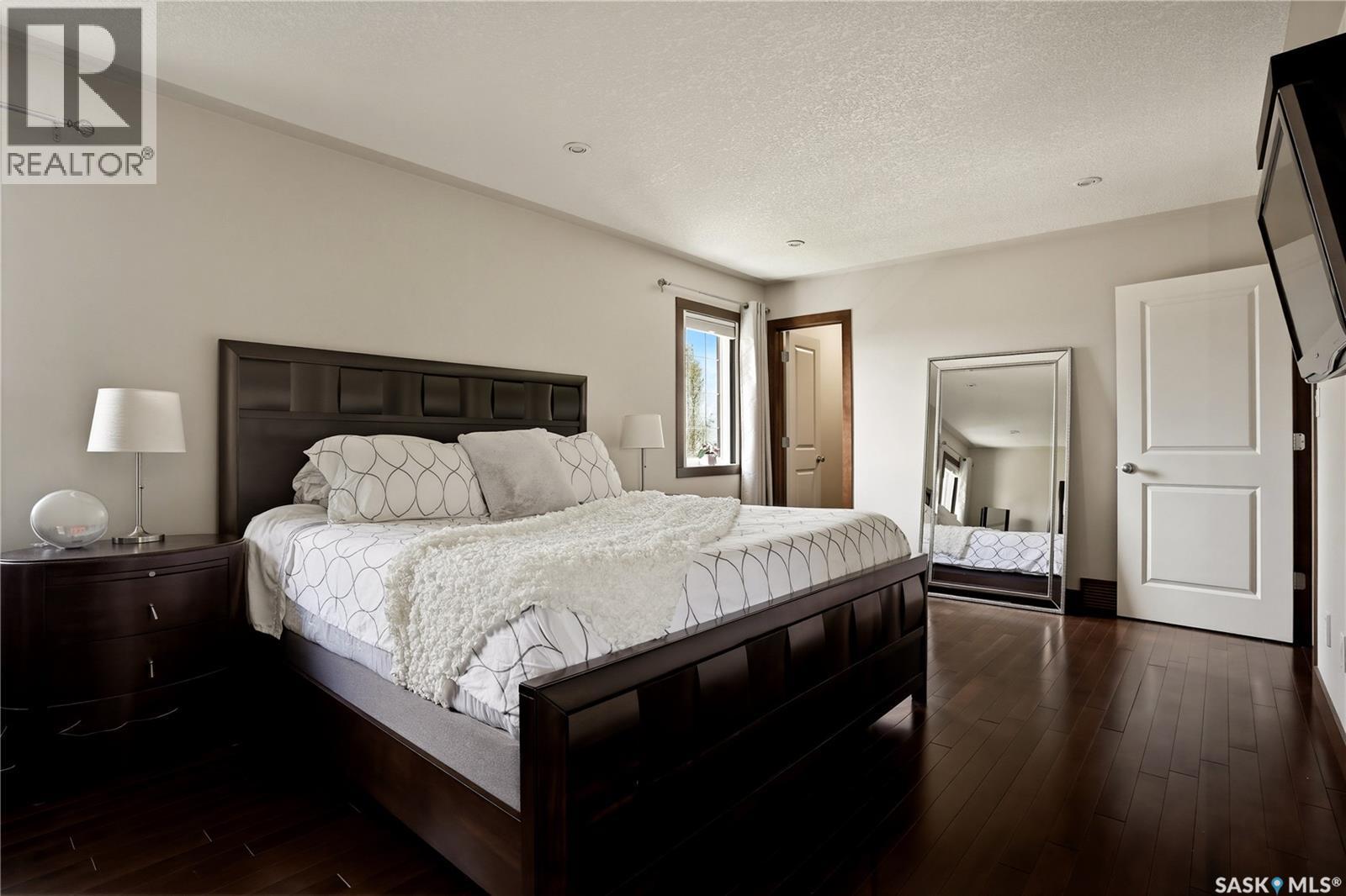 8034 Fairways West Drive, Regina, SK - Indoor Photo Showing Bedroom