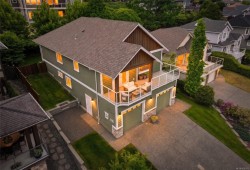 667 Nelson Rd Campbell River, BC V9H 1T7