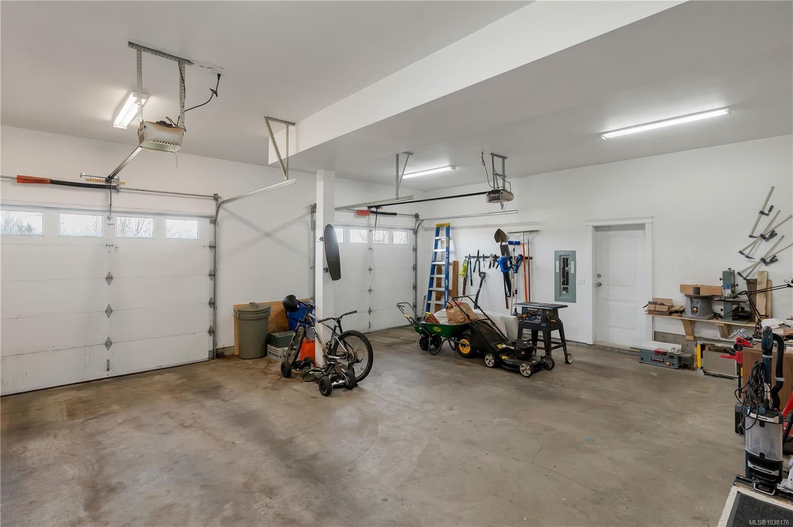 667 Nelson Rd, Campbell River, BC