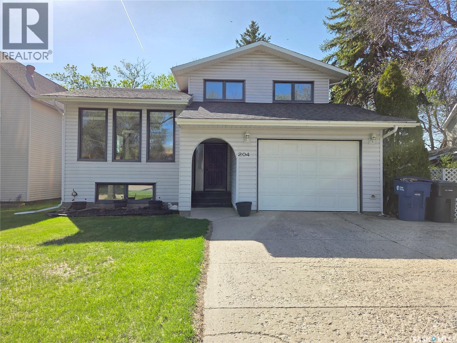 204 1St Street E, Carlyle, SK - Outdoor