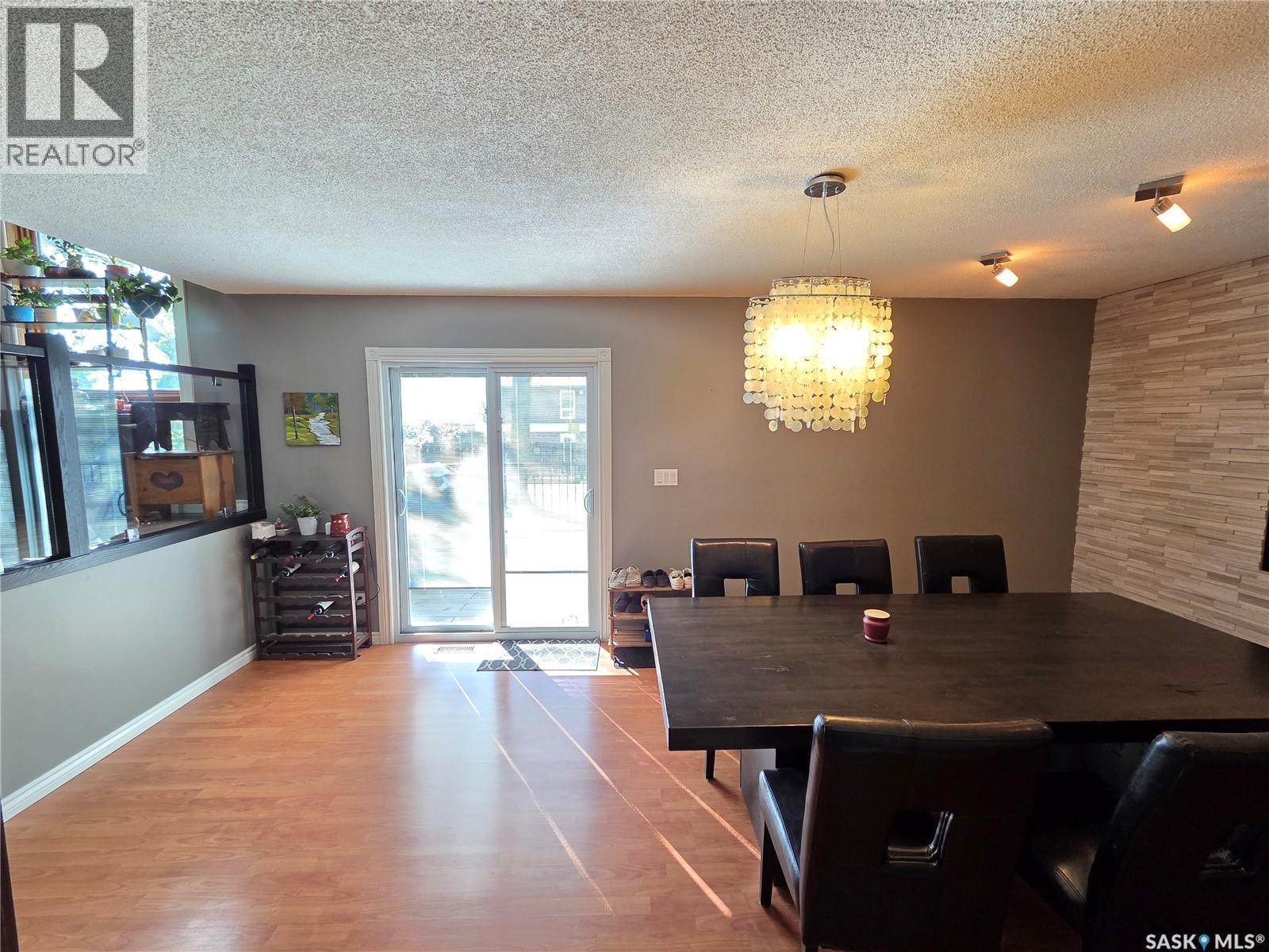 204 1St Street E, Carlyle, SK - Indoor Photo Showing Dining Room