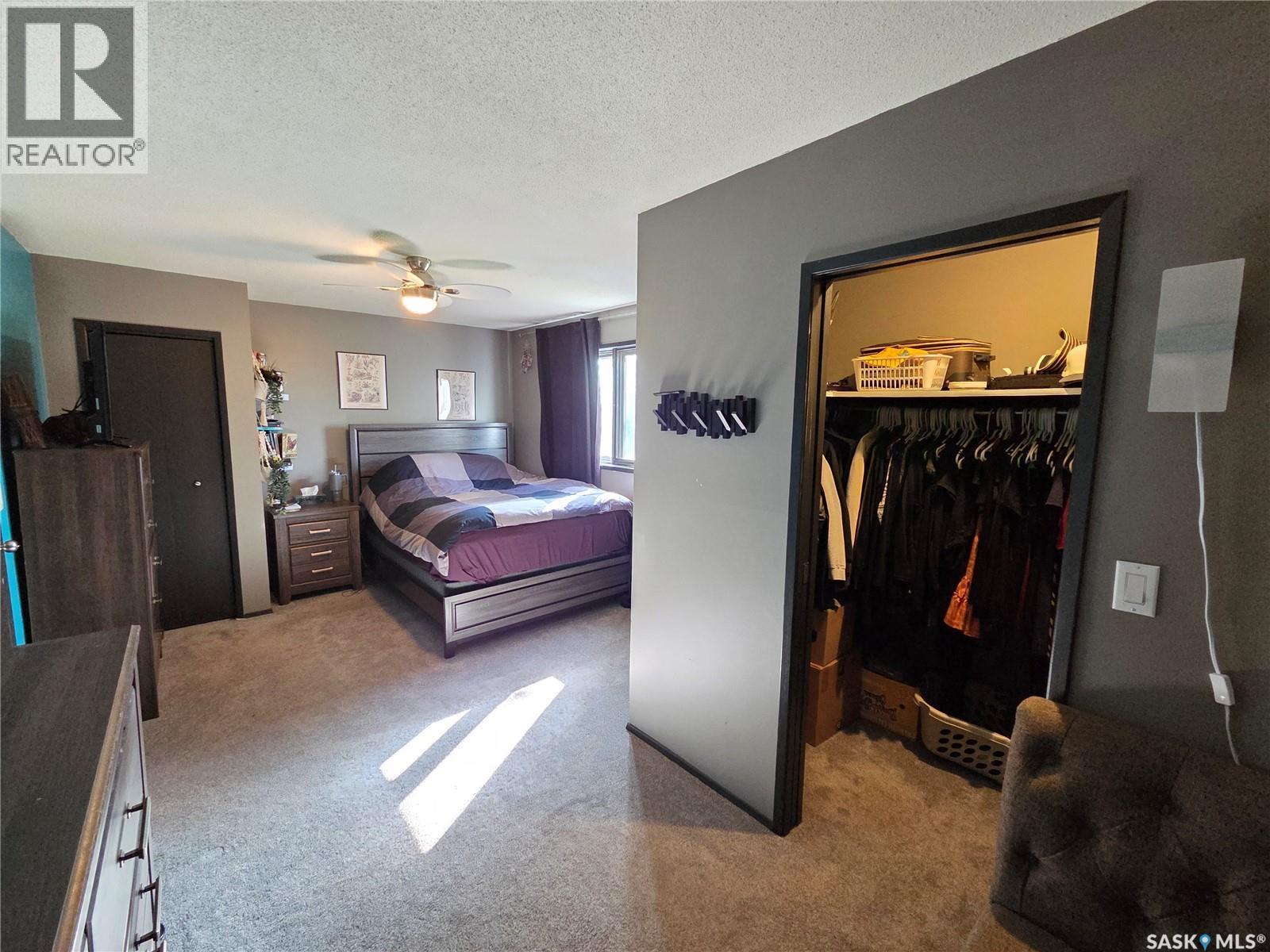 204 1St Street E, Carlyle, SK - Indoor Photo Showing Bedroom
