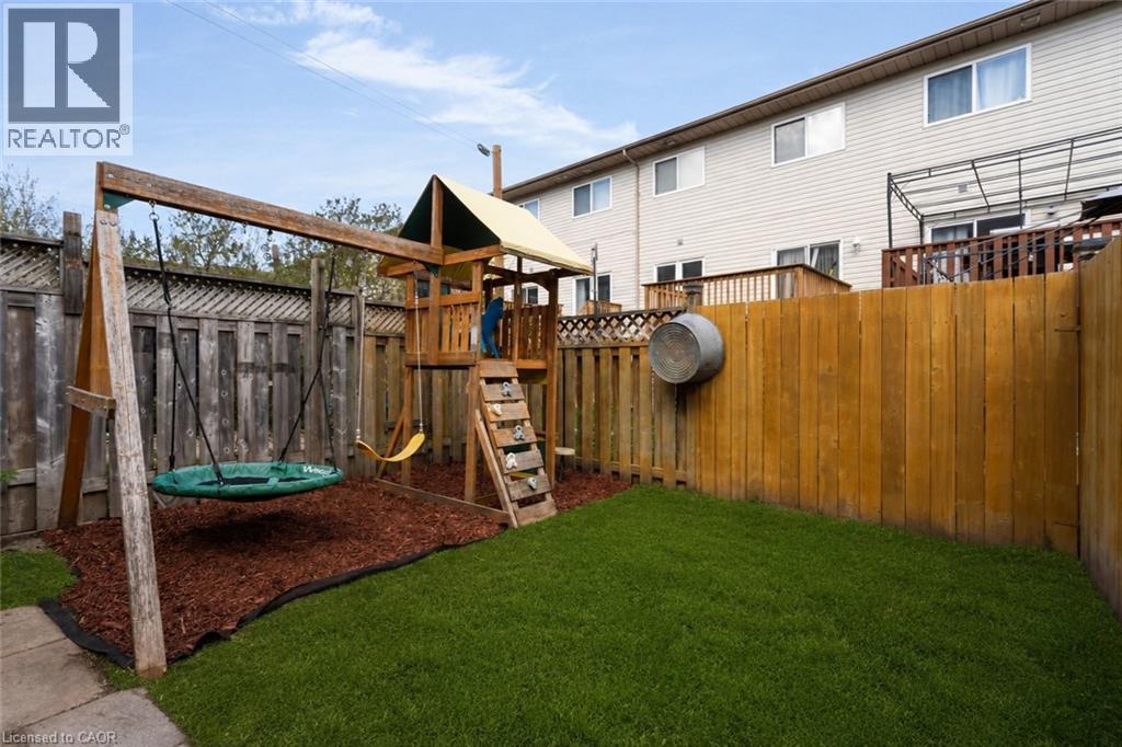 4 Parkside Crescent, Angus, ON - Outdoor With Deck Patio Veranda With Exterior