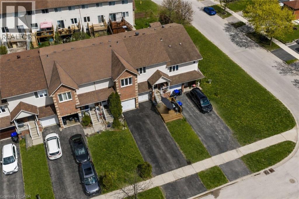 4 Parkside Crescent, Angus, ON - Outdoor