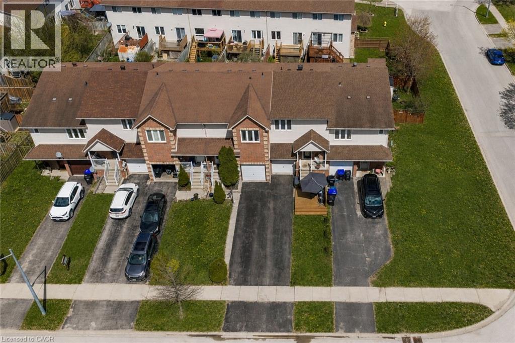 4 Parkside Crescent, Angus, ON - Outdoor