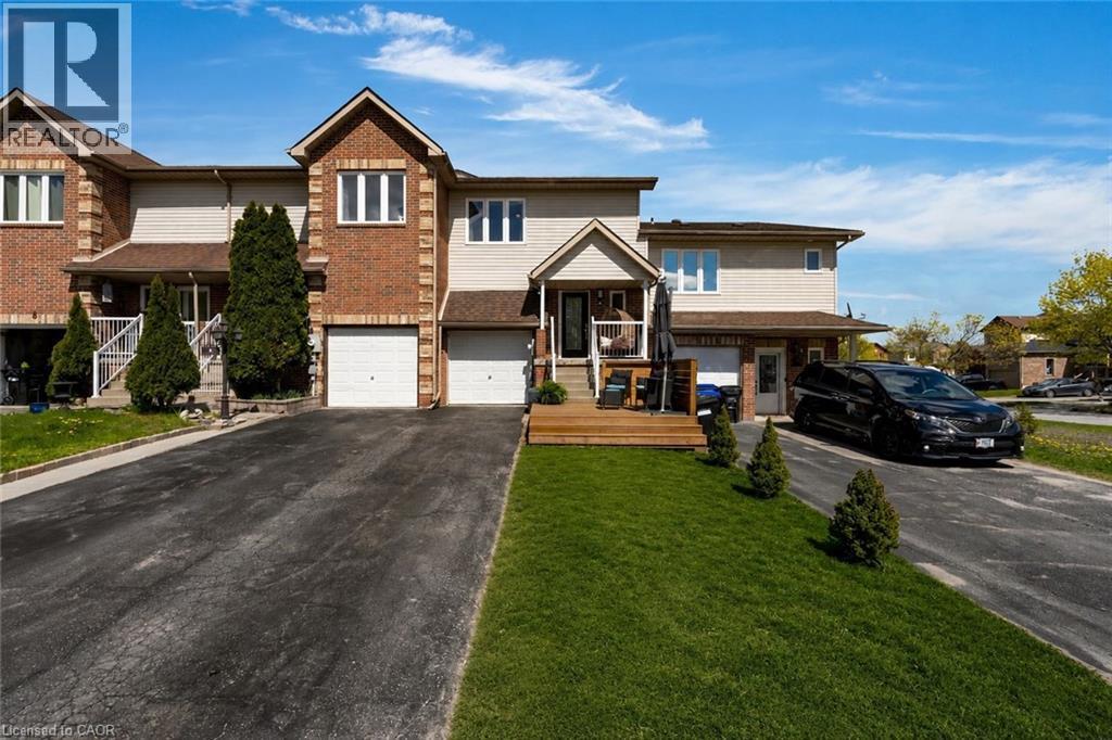 4 Parkside Crescent, Angus, ON - Outdoor With Facade