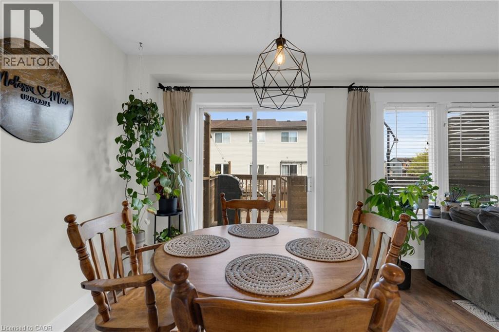 Room for a dedicated Dining Area - 4 Parkside Crescent, Angus, ON - Indoor Photo Showing Dining Room