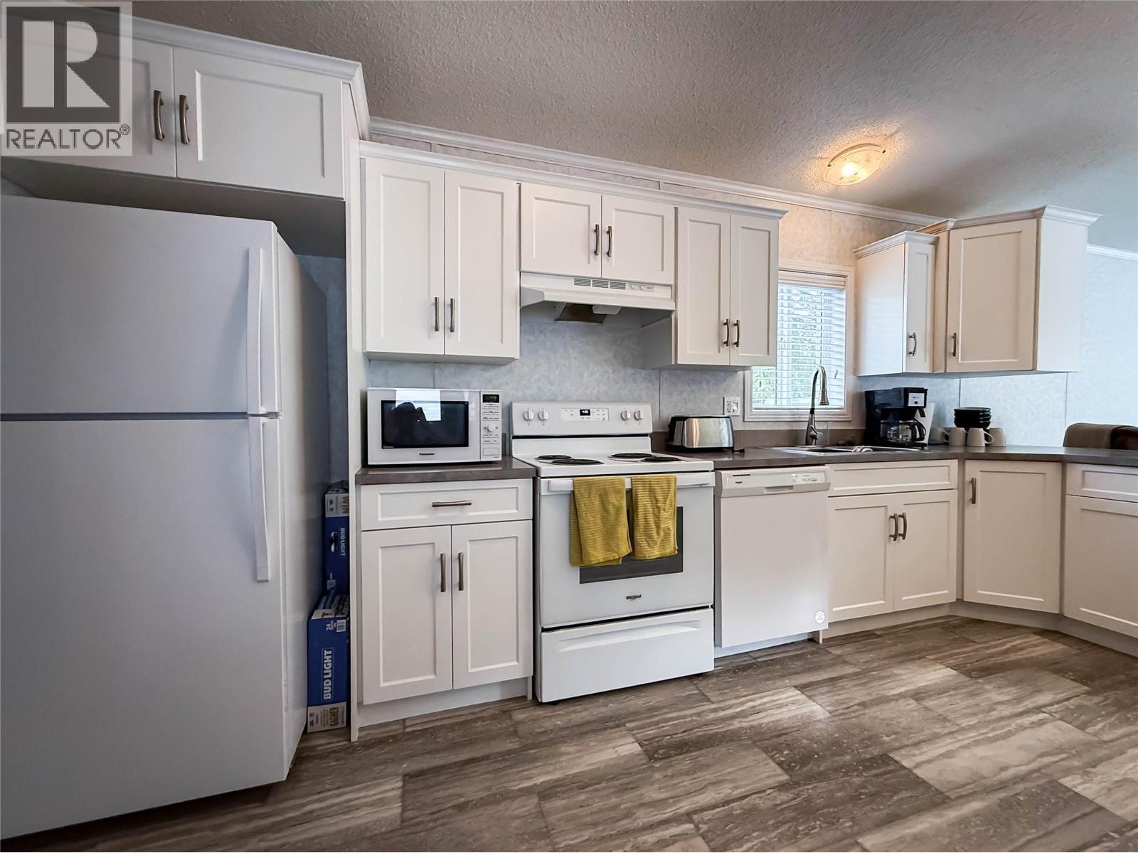 244 E Avenue Unit# 3, Kaslo, BC