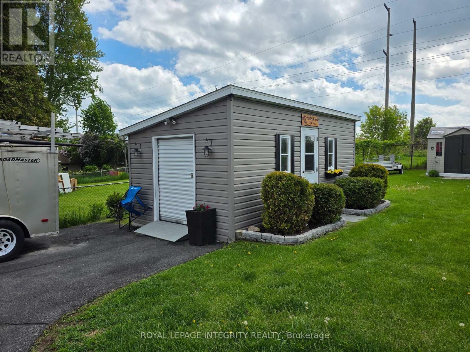 Workshop - 145 Danis Avenue, Cornwall, ON - Outdoor