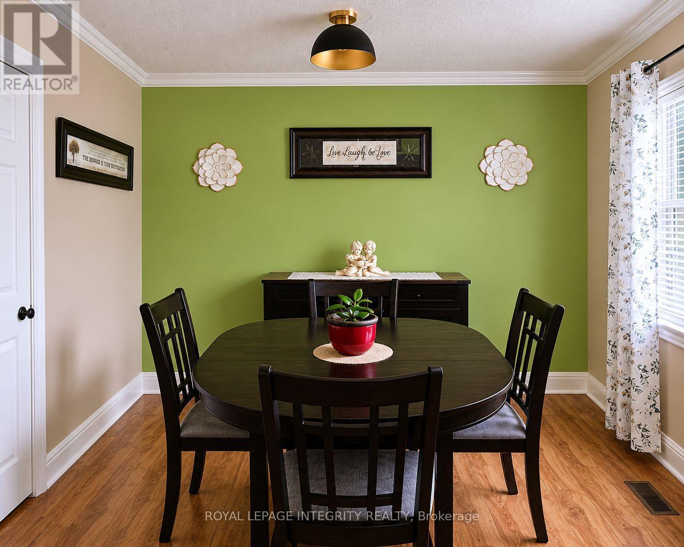 Dining room could be closed off for 2nd bedroom - 145 Danis Avenue, Cornwall, ON - Indoor Photo Showing Dining Room