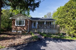 136 Av. de la Pointe-Claire Pointe-Claire, QC H9S 4M5