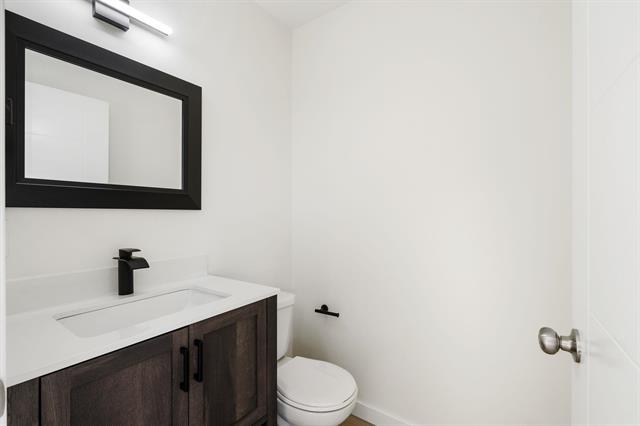 745 Moncton Ave, Winnipeg, MB