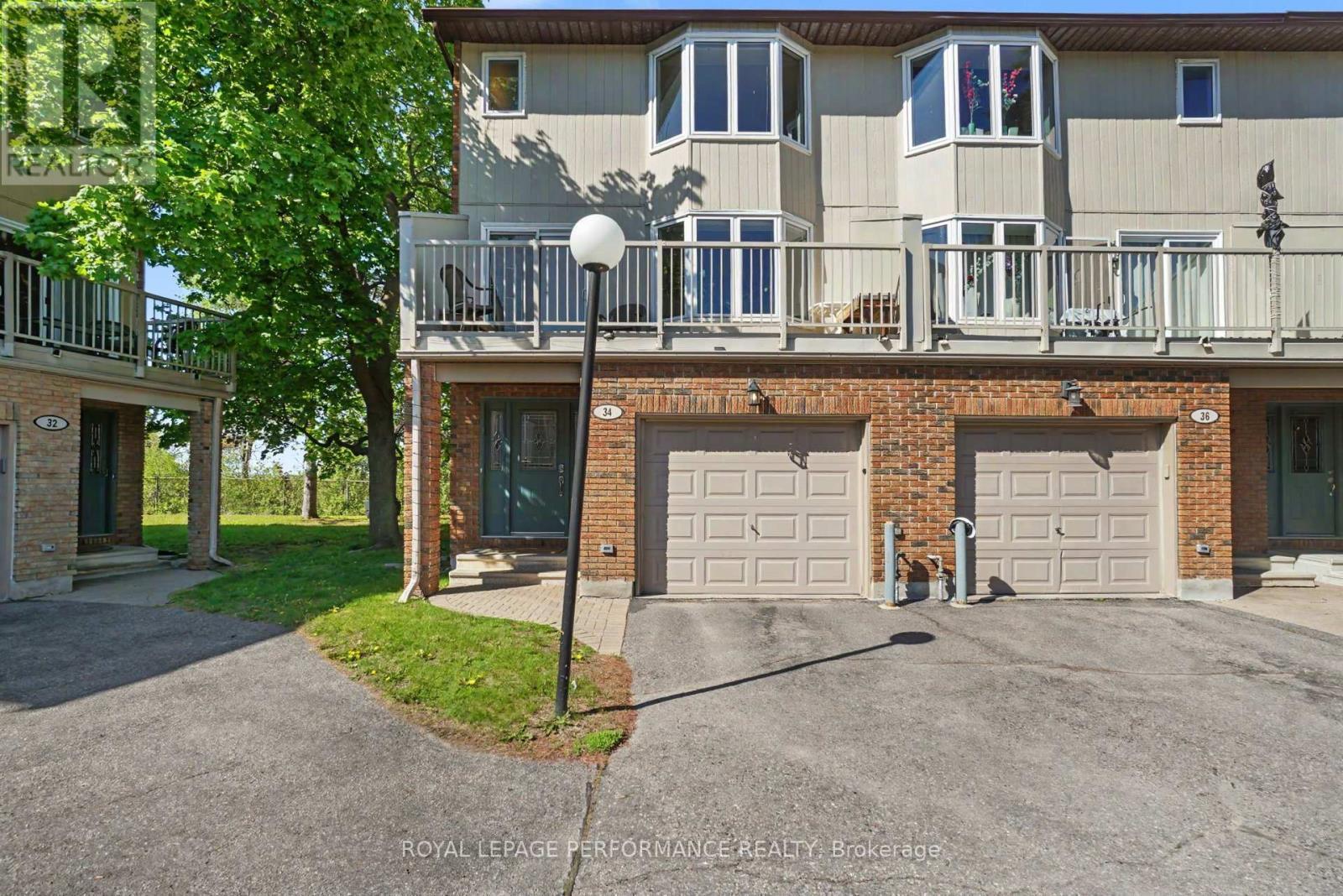 34 Huntview Private, Ottawa, ON - Outdoor With Balcony