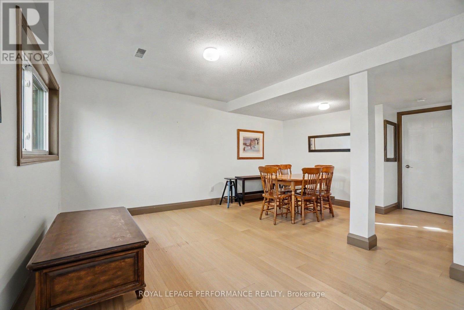 34 Huntview Private, Ottawa, ON - Indoor