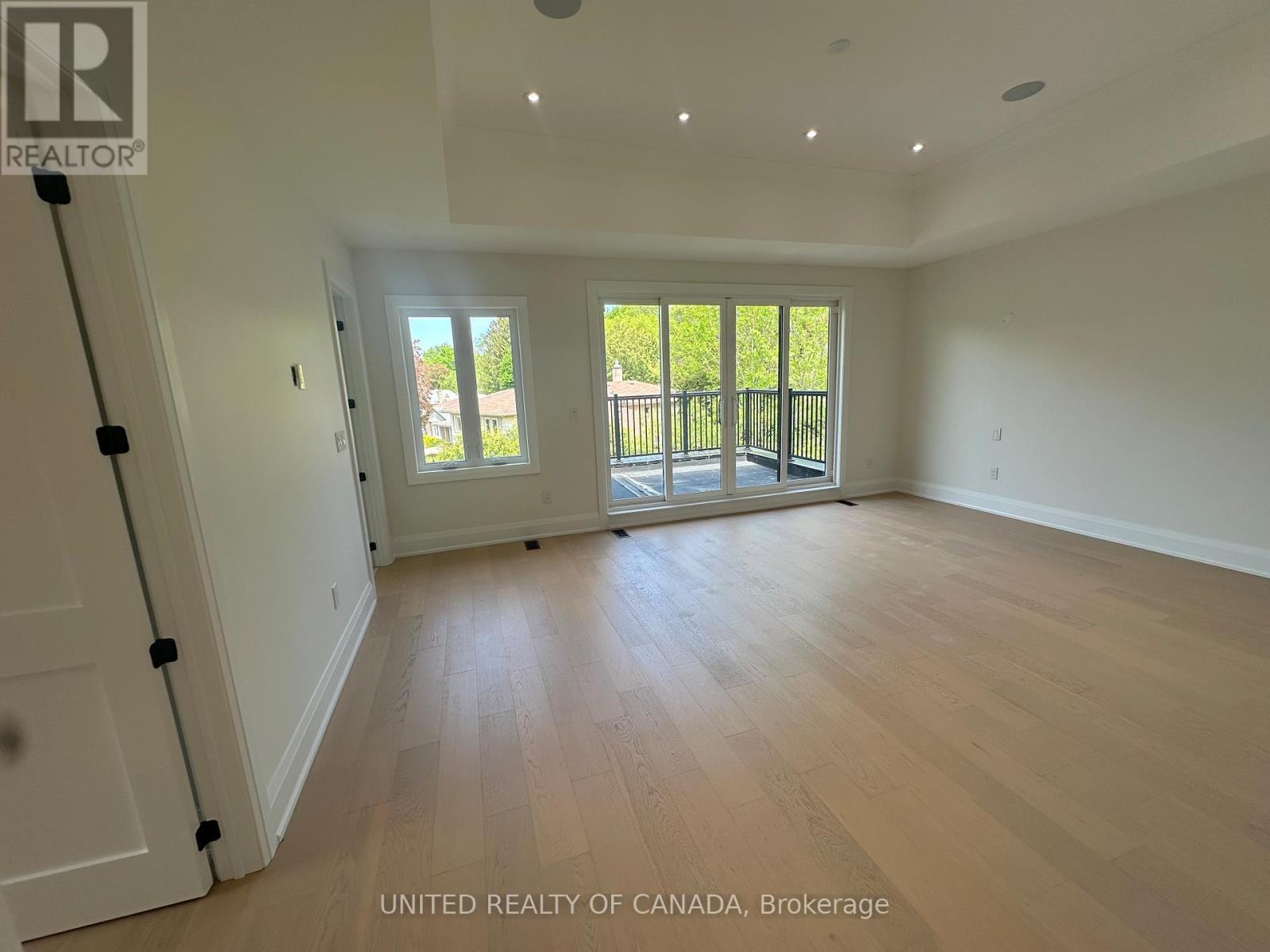 5 Cedar Crescent, Aurora, ON - Indoor Photo Showing Other Room